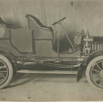 (28) 1906 Auburn Model C Right Profile, in Cycle and Automobile Trade Journ