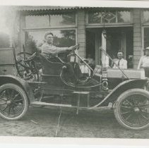 (72)1910s Auburn, Male Driver, 3 Males in Background