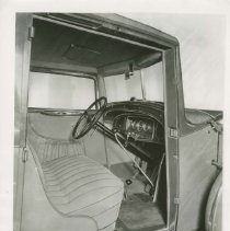 (463) 1933 Auburn Sedan Interior, Sterring Wheel, Right Front Door