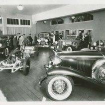 (515) 1931 Auburn Dealership, with Auburns, Cord and Duesenberg