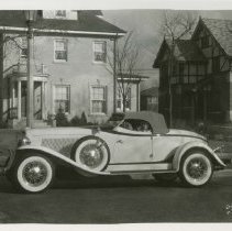 (544) 1932 Auburn 12-160 Speedster in Residential Setting, Woman at Wheel