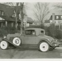 (548) 1932 Auburn 12-160 Coupe in Residential Setting, Left Profile
