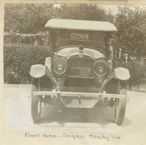 (140) 1918 Auburn Original Beauty Six, Top Up, Front View, Sitting in Drive