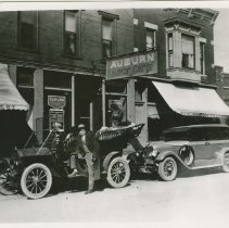 (229) 1927 Auburn Sedan, Auburn, Indiana
