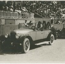 (236) 1927 Auburn Phaeton in Spain, with Three Women and Male Driver