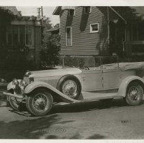 (218B) 1930 Auburn Phaeton, Top down, Left Profile, Two Houses Behind
