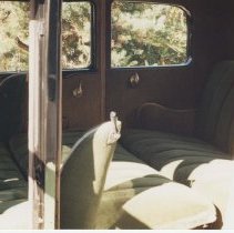 (400-1) 1930 Auburn 6-85 Wanderer by Lake with Sleeping Accommodations (3)