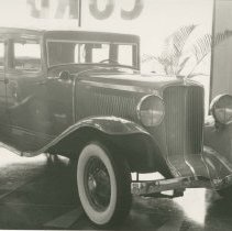 (454) 1931 Auburn 8-98 Sedan 3/4 Front View Right Profile, at ACD Museum
