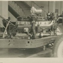 (492) 1932 Auburn 12-160 Display Chassis at Auburn Automobile Showroom