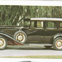 (471B) 1932 Auburn Four Door Sedan, Left Profile, in Rural Setting