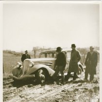 (577)  1934 Auburn  Sedans on Long-Distance Test Run