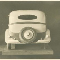 (593) 1934 Auburn Scale Model, Rear View