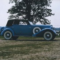(595) 1934 Auburn on Dirt Path, Right Profile