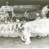 (709) 1935 Auburn 653 Used in a Hindu Religious Festivals