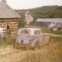 (712-2) 1935 Auburn 851 Sedan Being Reclaimed From Salvage(2)