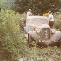 (712-3) 1935 Auburn 851 Sedan Being Reclaimed From Salvage(2)