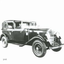 (929) 1928 Checker Series K, 3/4 Front Right Profile