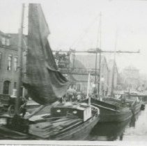 (145) London Streetcar and a Shot of an Unknown Dock Setting in 1927