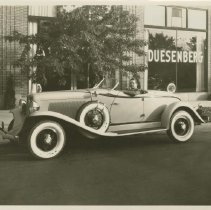 (90) Alan Leamy in a 1931 Auburn 8-98 Speedster at AAC Admin Building (2)
