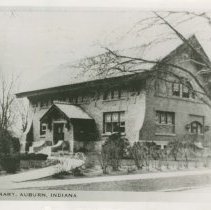 (563) Postcard of the Eckhart Public Library in Auburn, IN
