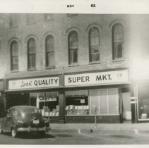 (575) Leas' Quality Supermarket Located in 100 Block of E. 7th St. Auburn,