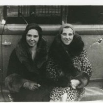 (131) 1929 Cord L-29 Convertible Sedan, two women sitting on running board