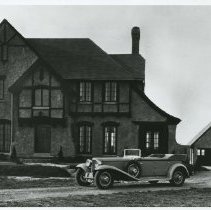 (148) 1930 Cord L-29 Phaeton Sedan at the Robert Wiley Sedan