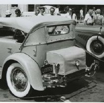 (181) 1930 Cord L-29 Dual Cowl Phaeton Coachbuilder at a Car Show