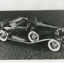 (288) 1931 Cord Cabriolet scale model presented to E.L. Cord