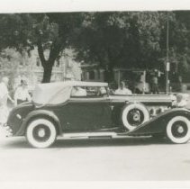 (125)1930 Duesenberg J Convertible Sedan at Auburn Courthouse Square(2)