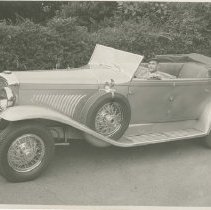 (136)1930 Duesenberg J-288 Car2307 Convertible Sedan, S.V. Rugg at wheel