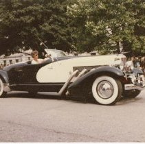 (20)1980 Duesenberg II replica of J-508, Parade of Classics