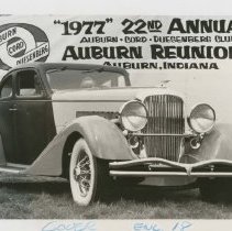 (285)1929 Duesenberg J-212 Car2234 with banner for the ACD Club Reunion
