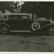 (290)1930 Duesenberg J-102 Car2128 Berline at the Colonial Hotel