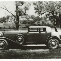 (398)1929 Duesenberg J Judkins Victoria Coupe, at a lake-side setting(2)