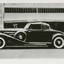 (532)1929 Duesenberg J-417 Car 2157 Convertible Coupe at a parking garage