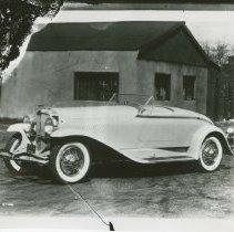 (535)1930 Duesenberg J-242 Car 2614 Roadster, shed in background