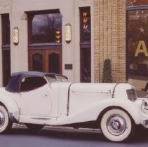 (610)1936 Gentleman's Speedster Prototype outside ACD Museum