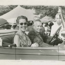 (686)Mr. and Mrs. Fritz Duesenberg in 1920s Duesenberg Model A Roadster