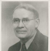 (695)Portrait of August Duesenberg in the 1940s