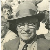 (703-3)4 shots of Pete DePaolo and August Duesenberg at Indianapolis