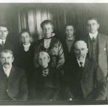 (738)Photograph of Duesenberg family around 1910