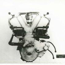 (756)Close-up shot of a Duesenberg 12-Cylinder plane engine