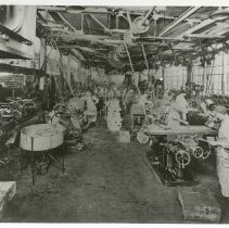 (791)Machine Shop at Duesenberg Motors Corps in early to mid-1920s