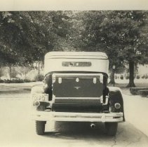 (881)Late 1920s Duesenberg Y after it been restored in 1952(2)