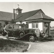 (1102)1930s Duesenberg J Berline on Fairbanks Scales for WWII scrap drive