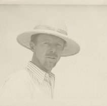 (259)Portrait of Wade Morton around 1927 with safari-style hat
