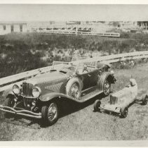 (409)1933 Duesenberg J Dual Cowl Phaeton, driver Gordon Buehrig, Borntrager