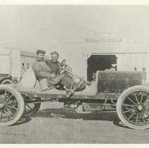 (419)1910 Auburn, driver Melvin Leasure, in exhibition horses barn, OK.