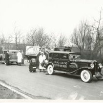 (432)1932 Auburn 8-100 Sedan being refilled during "Dual-Ratio Economy Run"